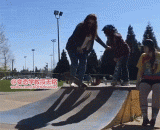 菜鸟玩滑板，脚倒霉.....看着都痛！ - The rookie plays the skateboard, the foot is bad... All the pain!