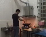 Cook GIF: the kitchen can't cook, it's not called lab [9P].,做饭爆笑gif动态图：会做饭的才叫厨房，不会做的叫实验室[9P]