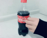 日本可乐的圣诞节版本可以编花 - The Japanese Coke's Christmas version can be made up