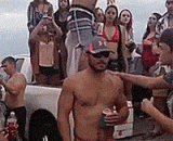 All TM call out, and don't listen.,都TM叫让开咯，讲不听的