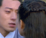 The GIF dynamic map of Chen Xiang and Zhang Xinyu in water,陈翔和张馨予水中激吻gif动态图