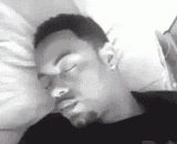 偶尔会做这样的梦，感觉从很高的地方掉到床上 - Occasionally I have such a dream, I feel from high places to the bed.