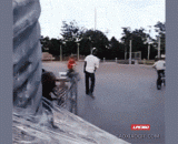 Crooked country few series! The neck is not broken and the head is smashed enough,歪国人少系列！脖子没断，脑袋也砸的够懵