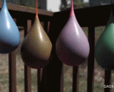 The explosion of 4 balloons taken by a high-speed camera,高速摄影机拍摄的4个气球爆炸瞬间