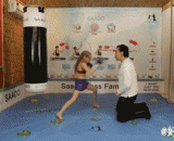 8岁小萝莉的女汉纸养成记，拳速太快了有木有 - The 8 year old little loli's female paper develops, and the fist is too fast.