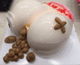 How does this cake go to the mouth,这个蛋糕怎么下的去嘴