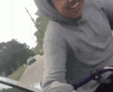 搭顺风车真的好开心啊！ - It's really fun to take a ride.