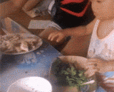 不让我吃，你们也休想吃...猝不及防！ - Don't let me eat, you also don't want to eat... Caught off guard!