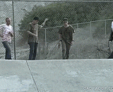 One foot is very dazzling to play the skateboard, the cow is forced,单脚酷炫玩滑板，牛了个逼