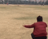 和主人分开一年多的二哈，重聚那一刻，真的很感人 - The two ha that was separated from the owner for more than a year was reunited at that moment.