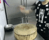 小伙子，你另一只手就是这样没了的？ - Boy, your other hand is gone like this?