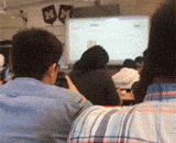 The teacher forgot to turn off the projector,老师忘了关投影仪