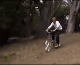 骑这种自行车，有种蛋蛋的忧桑 - Riding such a bicycle, there is a mulberry of egg