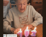 老奶奶吹蜡烛，最后我差点笑掉大牙 - The old grandmother blew the candle, and at last I almost laughed off the big teeth