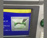 这插卡方式也太复杂了吧 - It's too complicated.