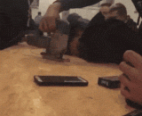 叫醒一个熟睡的朋友....付出的代价太大了 - Wake up a sleeping friend... The cost is too high.