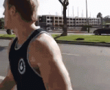 It's a little cock up with the ropes.,用绳命在表演的哥们，略屌啊