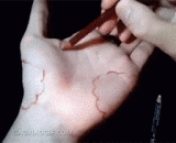 画一只被撕咬的手，太逼真了！ - It's very realistic to draw a tearing hand.