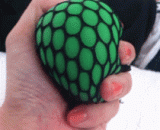 捏上去很好爽的样子 - It looks nice and cool