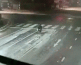 卧了个槽，还好哥我闪得快 - I've got a slots, and it's good for me to flicker.