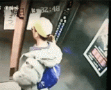 请先下后上，有序乘电梯 - Please go down and take the elevator in order