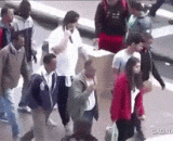 街头抢手机新手段 - New means of mobile phone robbing on the street