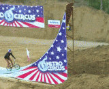 The handsome burst, the air four consecutive turns,帅爆了，空中四连翻