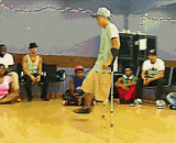 励志少年！一条腿跳街舞，照样碉堡了 - Inspirational youth! A leg dance, a bunker