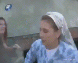 论拉架的正确姿势，妹子你一定要冷静！！ - On the correct posture of the cradle, you must be calm!