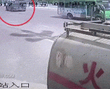 强行超大货车的结果 - The result of a strong wagon