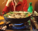 Korean live octopus chafing dish, how much do Korea like living octopus?,韩国活章鱼火锅，韩国是有多喜欢活章鱼