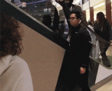 单身多年的麒麟臂才敢这样搭电梯 - The long single Kirin arm dared to lift the elevator like this