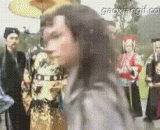 Pay attention to the sword of the show, and laugh at the moment.,注意展昭的剑，瞬间就笑翻了！