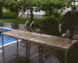 The next sister guessed the end.,旁边妹子早就猜到结局了