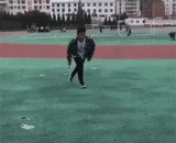 他曾经是个王者，后来碰到了单杠 - He used to be a king, and he came across the horizontal bar.