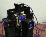 The technology emperor used the machine in 1. and one second to spell the magic cube,技术帝用机器1.1秒拼好魔方