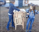 便携式餐桌，好酷炫的样子 - A portable table, a very cool look