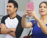 女朋友是手机控是个什么赶脚？ - What is a mobile phone control for a girlfriend?