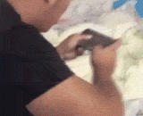 The original effect on the mouse paste face ~ ~,粘鼠板糊脸上原来这个效果~~~