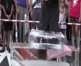 电钻雕冰的奇特效果，看开头猜不到结尾系列 - The strange effect of electric drill carving ice can not be seen at the beginning.