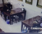 大妈你把地拖得太滑了....明天你不用来上班了 - Aunt, you've dragged the floor too slippery... You won't have to come to work tomorrow.