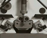 铁丝衣架是这么做的 - The wire hanger is doing this