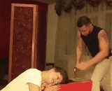 When the carpenter turns to the barber, this is probably Russia.,当木工转行理发师后~这大概是俄国~