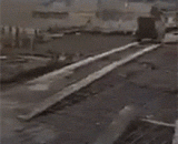 推这种车下坡可得小心，不然.... - It's very careful to push the downhill of this kind of car, otherwise...