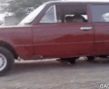 快来看啊这里有辆超级流弊的汽车 - Look, there's a super malpractice car here