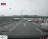 变道不看害死人 - Change the path without seeing the dead