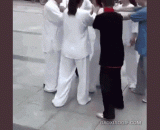 这是真功夫，那个别转了赶紧躺下…… - This is real kung fu. Don't turn around and lay down.