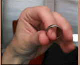 How does the ox man play the ring,牛人是如何玩戒指的