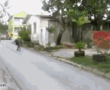 战斗民族的骑自行车方式，小伙伴们都惊呆了 - The way of fighting the nation's bicycles, the little companions were shocked.