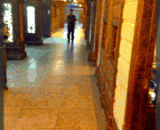 饭店档次高了服务员都不一样 - The hotel is high and the waiters are different